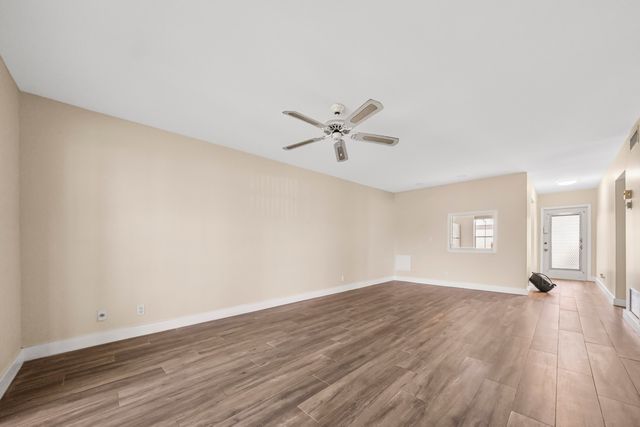 270 CAPE COD Circle B, Lake Worth, FL 33467