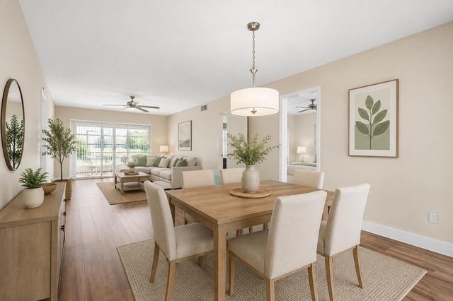270 CAPE COD Circle B, Lake Worth, FL 33467