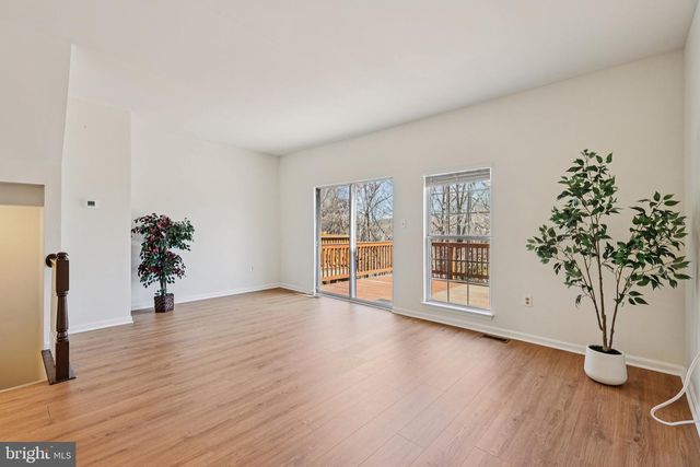 15729 LANSDALE PL, Dumfries, VA 22025