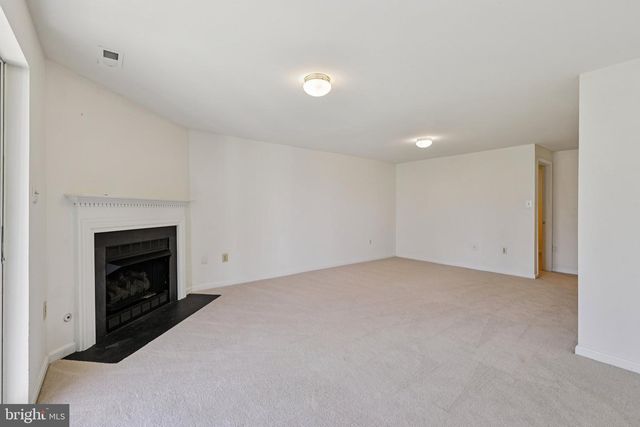 15729 LANSDALE PL, Dumfries, VA 22025