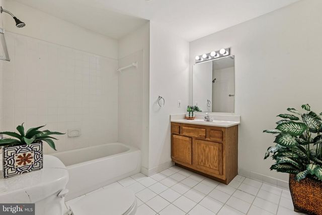 15729 LANSDALE PL, Dumfries, VA 22025