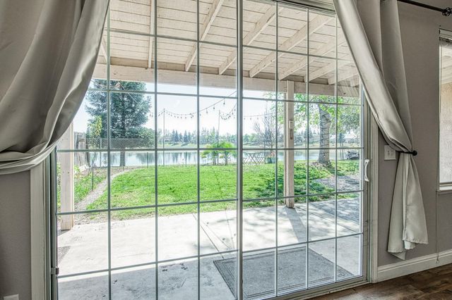 2381 E Christopher Drive, Fresno, CA 93720