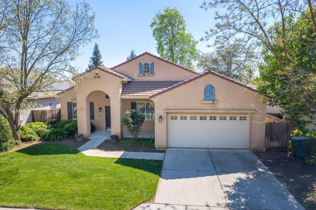 2381 E Christopher Drive, Fresno, CA 93720