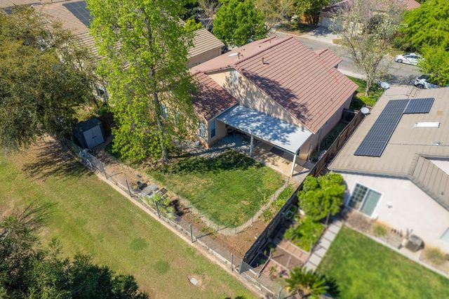 2381 E Christopher Drive, Fresno, CA 93720