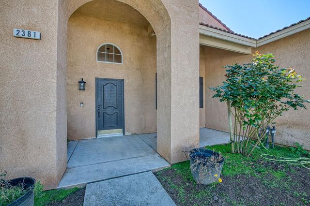 2381 E Christopher Drive, Fresno, CA 93720