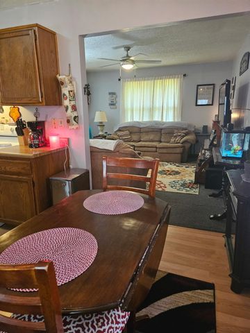 1006 E 5th Street, Mountain View, MO 65548