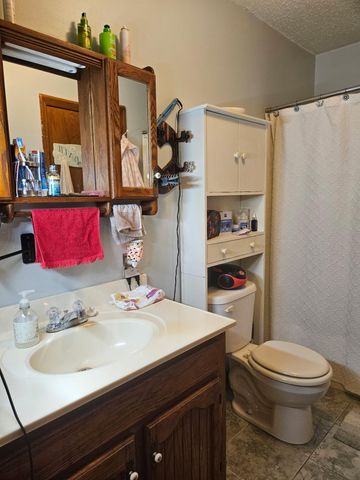 1006 E 5th Street, Mountain View, MO 65548