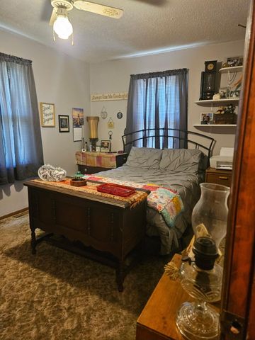 1006 E 5th Street, Mountain View, MO 65548