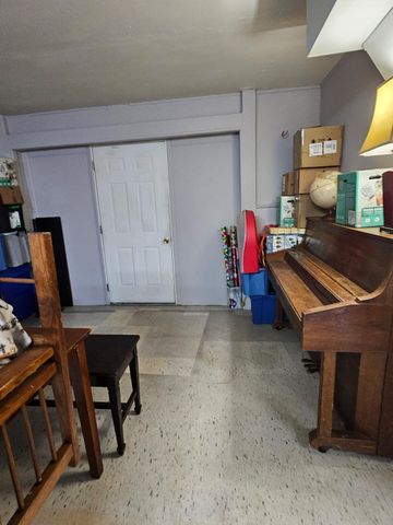 1006 E 5th Street, Mountain View, MO 65548