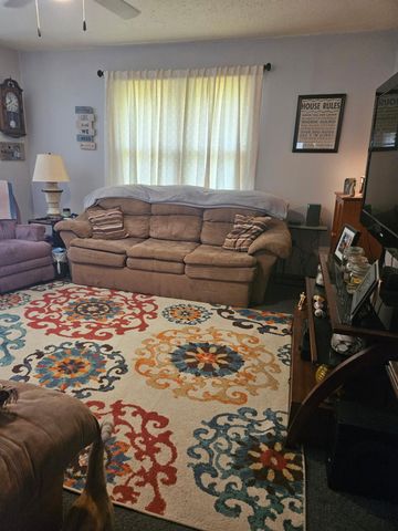 1006 E 5th Street, Mountain View, MO 65548