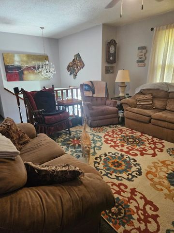 1006 E 5th Street, Mountain View, MO 65548