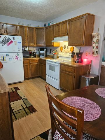 1006 E 5th Street, Mountain View, MO 65548