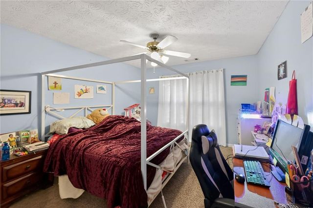 1062 Crown Landing Parkway, Mcdonough, GA 30252