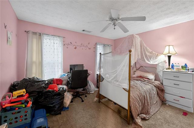 1062 Crown Landing Parkway, Mcdonough, GA 30252