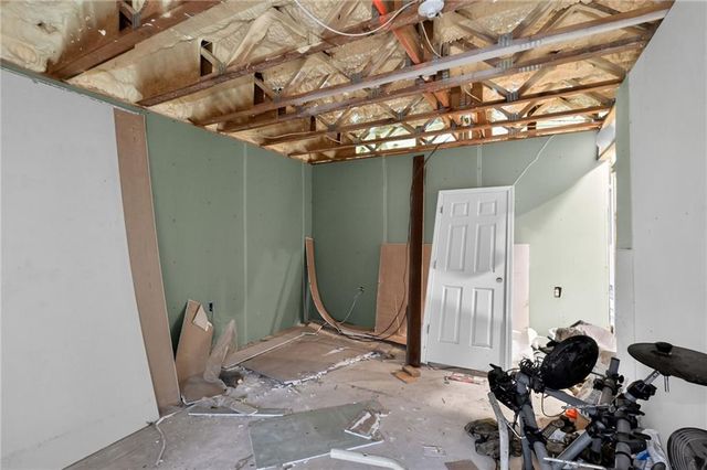 1062 Crown Landing Parkway, Mcdonough, GA 30252