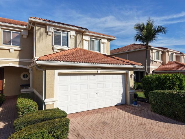 3372 DANDOLO CIRCLE, Cape Coral, FL 33909