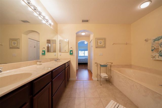 3372 DANDOLO CIRCLE, Cape Coral, FL 33909