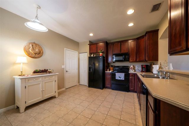 3372 DANDOLO CIRCLE, Cape Coral, FL 33909