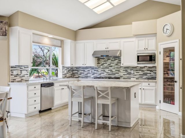 2166 2166 Shadow Ridge Way, San Jose, CA 95138