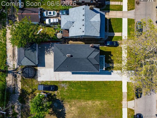 12186 Cloverlawn Street, Detroit, MI 48204