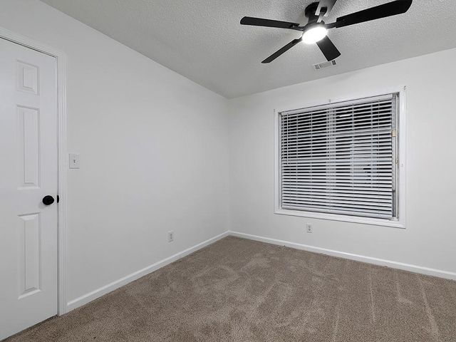 62 Smoak Field Rd, Griffin, GA 30223