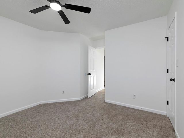 62 Smoak Field Rd, Griffin, GA 30223