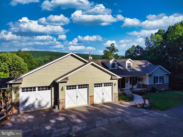 3310 HAWKS HILL LN, Keedysville, MD 21756