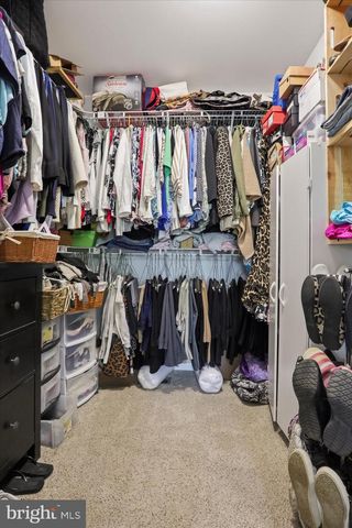 3310 HAWKS HILL LN, Keedysville, MD 21756