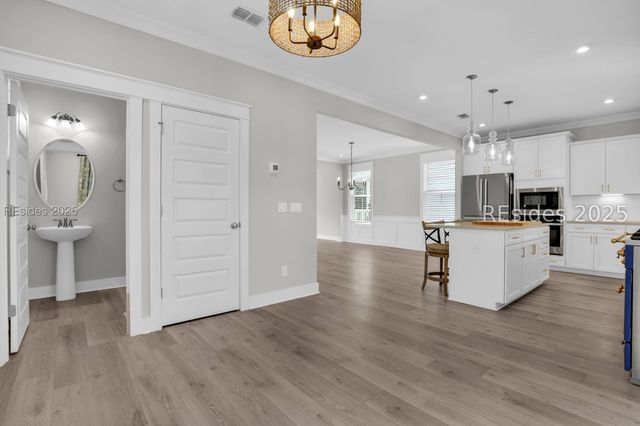 180 Mitchellville Rd, Hilton Head Island, SC 29926