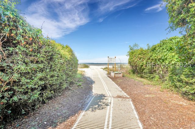 180 Mitchellville Rd, Hilton Head Island, SC 29926