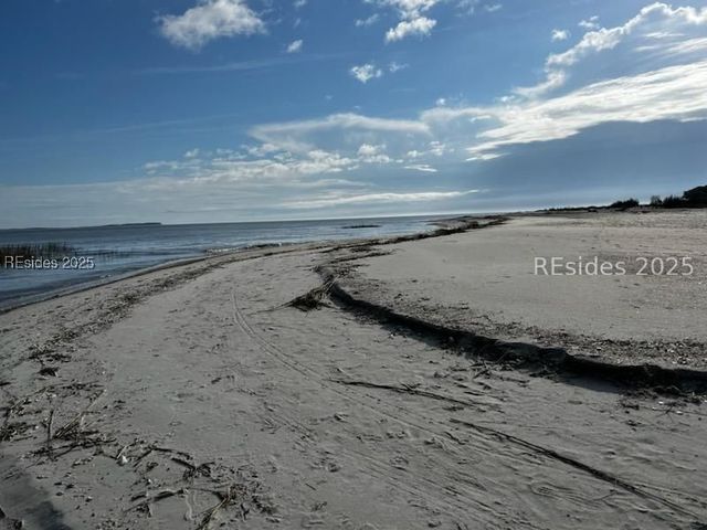 180 Mitchellville Rd, Hilton Head Island, SC 29926