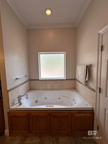 17330 State Highway 180, Gulf Shores, AL 36542