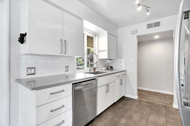 777 W Indianapolis Avenue, Clovis, CA 93612