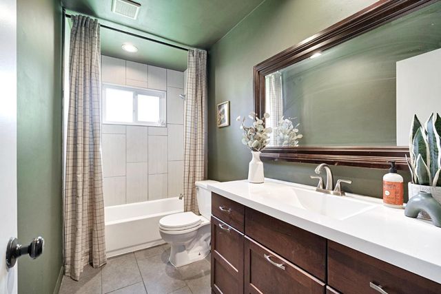 777 W Indianapolis Avenue, Clovis, CA 93612