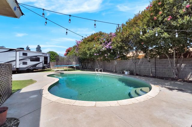 777 W Indianapolis Avenue, Clovis, CA 93612