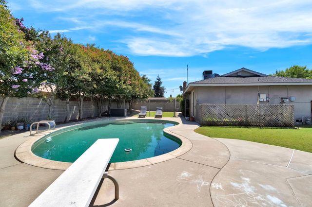 777 W Indianapolis Avenue, Clovis, CA 93612