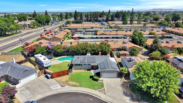 777 W Indianapolis Avenue, Clovis, CA 93612