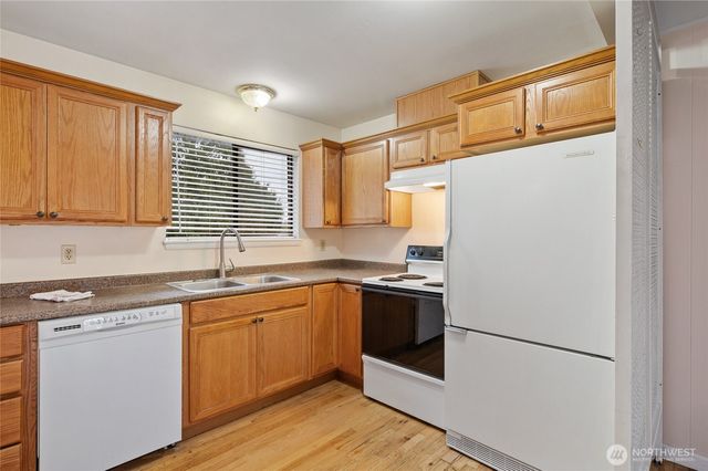 2014 SW 152nd Street, Burien, WA 98166