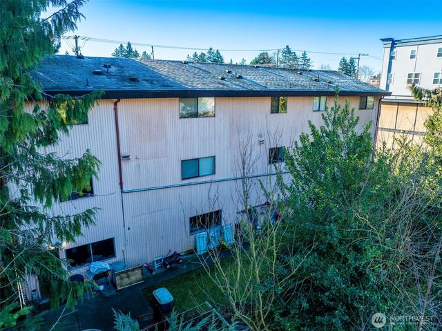 2014 SW 152nd Street, Burien, WA 98166