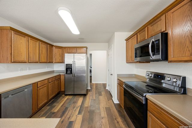 18181 Senior Rd, Von Ormy, TX 78073