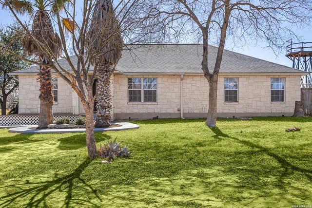 18181 Senior Rd, Von Ormy, TX 78073