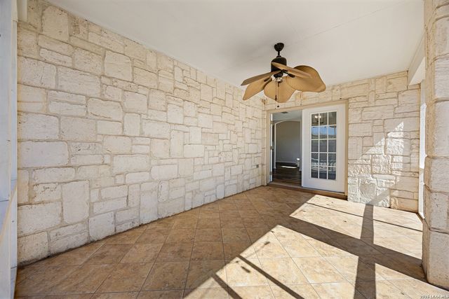 18181 Senior Rd, Von Ormy, TX 78073