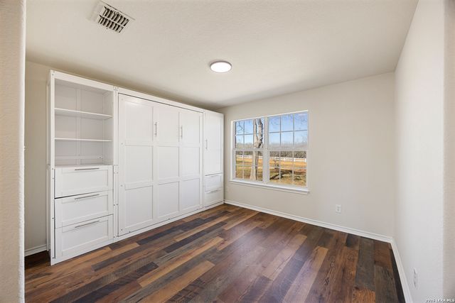 18181 Senior Rd, Von Ormy, TX 78073