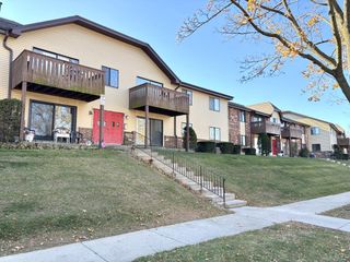 6011 Port AVENUE #205K, Milwaukee, WI 53223