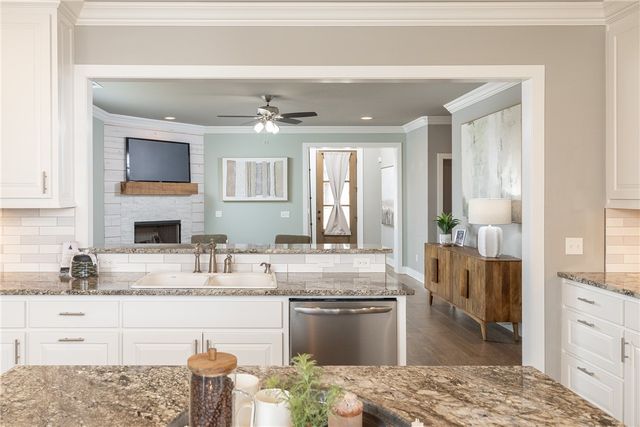 8100 Santa Clara Avenue, Springdale, AR 72762