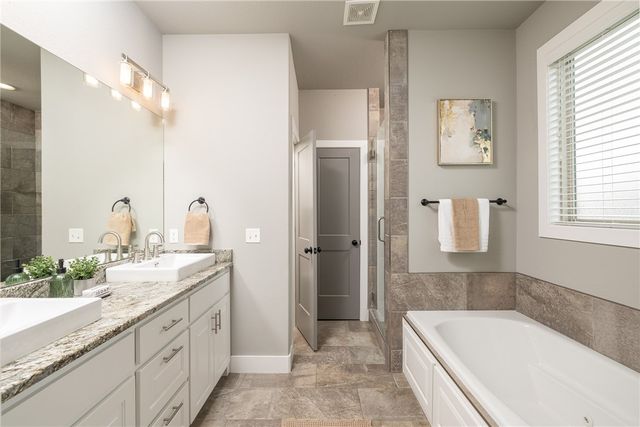 8100 Santa Clara Avenue, Springdale, AR 72762