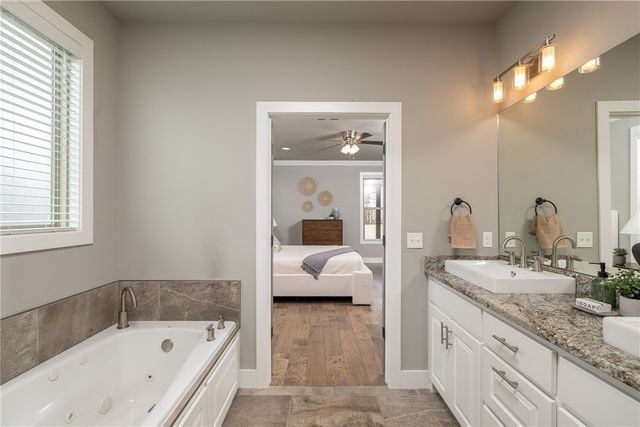 8100 Santa Clara Avenue, Springdale, AR 72762