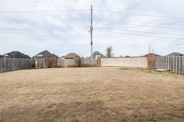 8100 Santa Clara Avenue, Springdale, AR 72762
