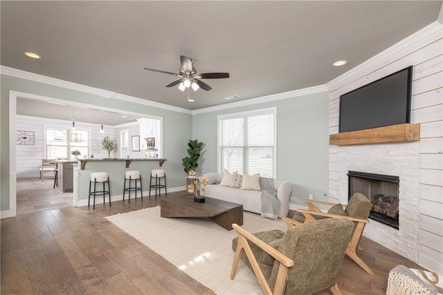 8100 Santa Clara Avenue, Springdale, AR 72762