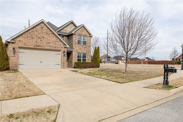 8100 Santa Clara Avenue, Springdale, AR 72762